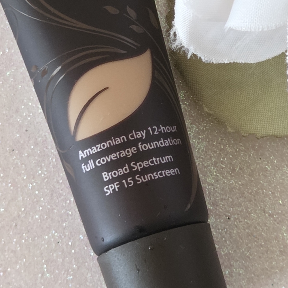 ⭐️ HP ⭐️ MEDIUM SAND Tarte Amazonian Clay 12-Hour Full Coverage Foundation NWT - Picture 2 of 6